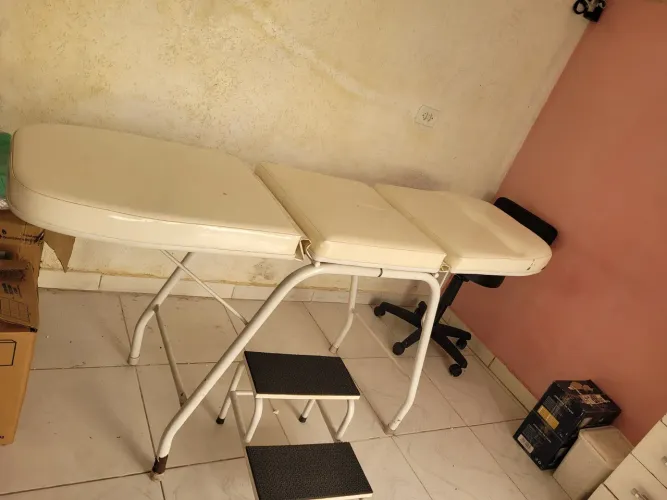 Maca de estética mais escada