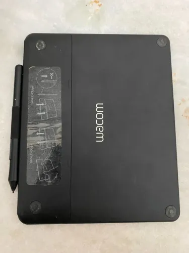 Mesa Digitalizadora Wacom Intuos Cth-490 Preto (Usado)