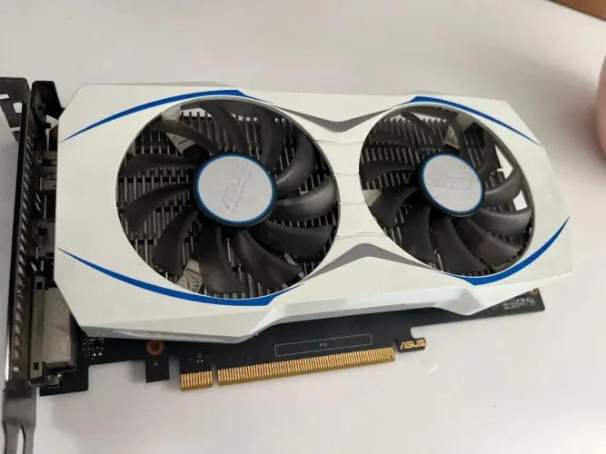 Placa de video GTX1050Ti 4GB ASUS*
