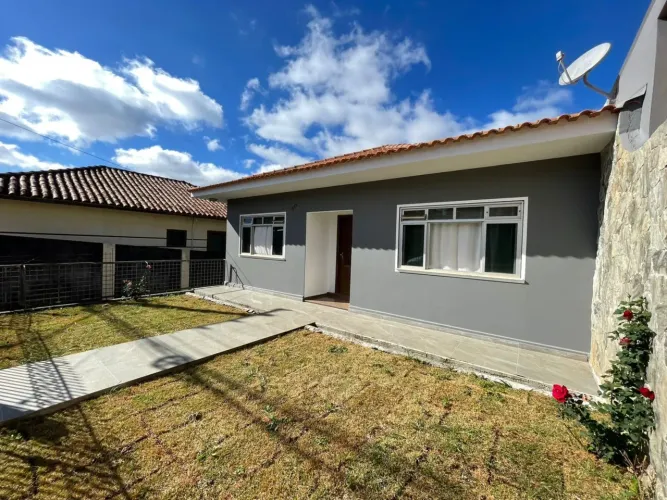 CASA RESIDENCIAL/COMERCIAL PARA LOCAÇÃO EM UVARANAS
