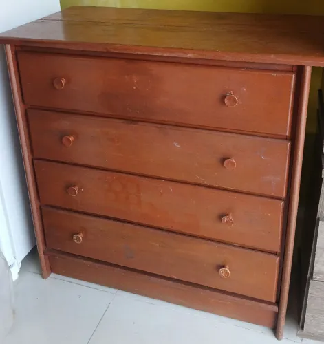 Cômoda usada. Faço a entrega *