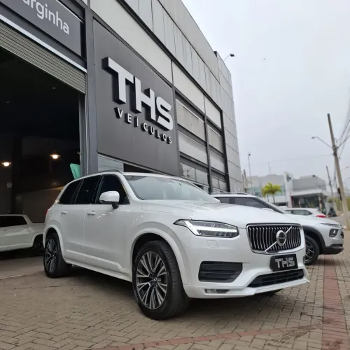 Volvo XC 90 T-6 Momentum 2.0 320cv 5P 2021