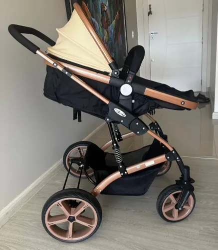 Carrinho de Bebê Premium 
