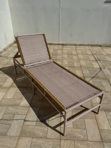 Espreguiçadeira de piscina/sol