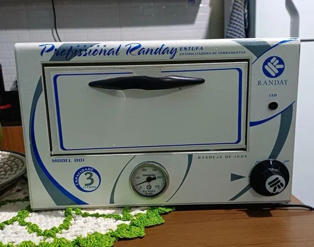 Estufa para esterilização de ferramentas 