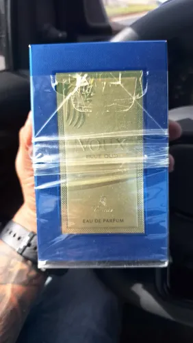 Perfume voux oud
