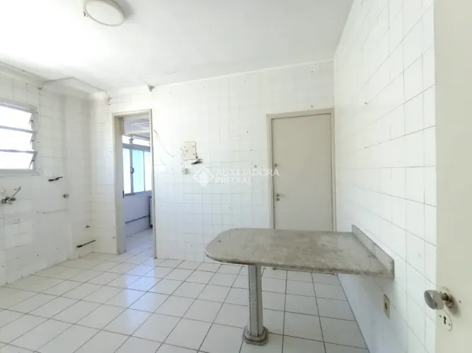 Apartamento 3 Quartos -Centro - Florianópolis - Próximo à Beira-Mar e Colégio Catarinense