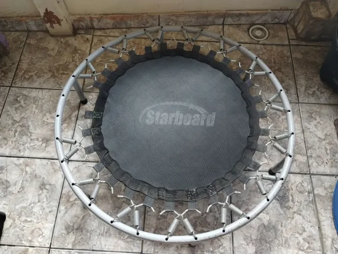 Jamp Starboard cama elástica, precisa de concerto 