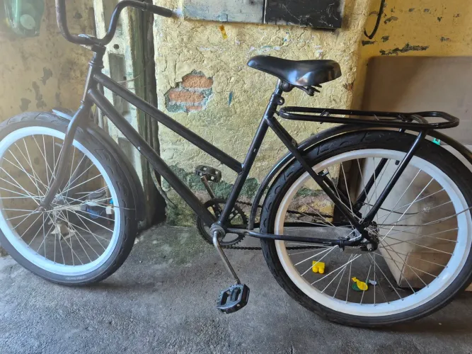 Poty com vmax,pneus kenda flame e contra pedal
