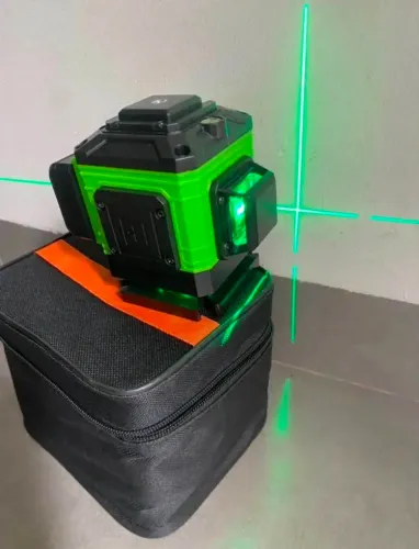 Nível a Laser 8 Linhas 1 Bateria NOVO