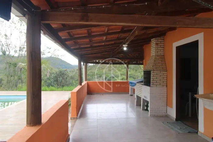Imóvel para venda com 2581 metros quadrados com 2 quartos em Torreões - Juiz de Fora - MG