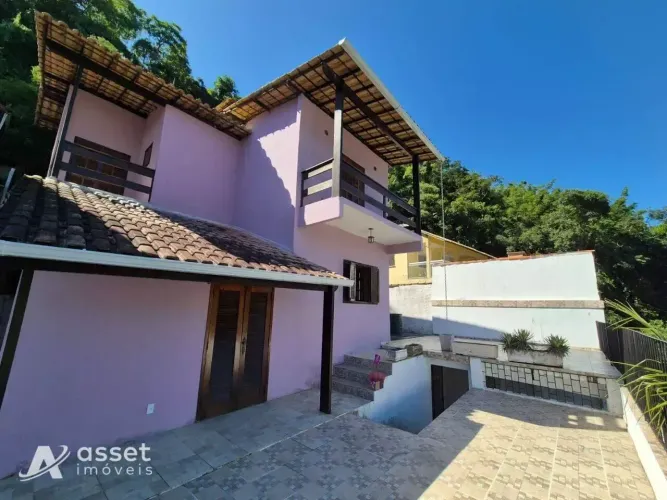 Asset Imóveis vende casa com 4 quartos (1suíte), 160m², por R$ 600.000
