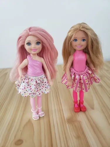 Kit 2 Bonecas Chelsea Irmã Da Barbie - Mattel