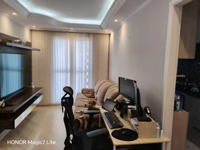 Apartamento com 2 quartos, 1 vaga de garagem, móveis planejados, com piscina e academia