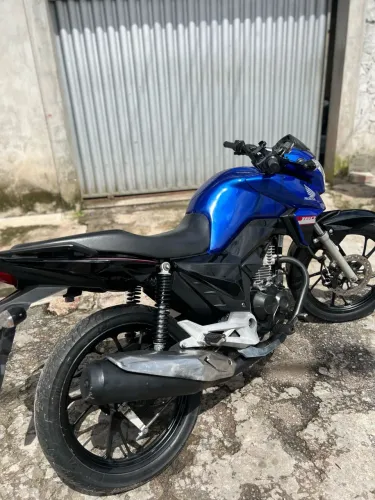 TITAN 160