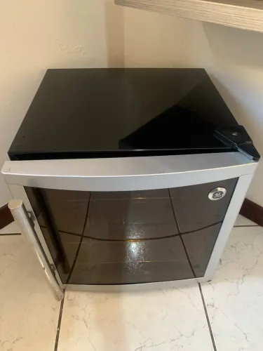 Adega de Vinhos GE 28 Garrafas 127V - Funcionando Perfeitamente