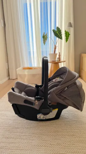 Cadeirinha Bebê Conforto Nuna - Sem necessidade de base, sistema Iso FIx