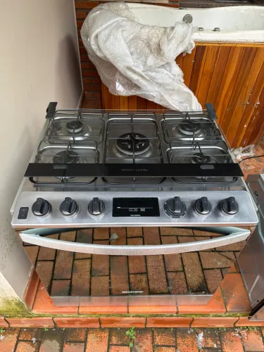 Fogão de Embutir Brastemp 5 Bocas Inox - Timer Digital e Porta Espelhada USADO