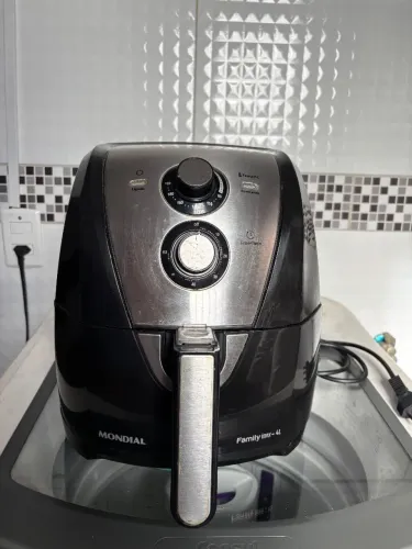 AIR FRYER