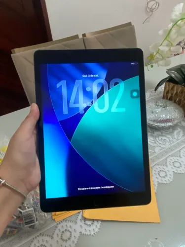 Apple iPad Wifi 9th Geração Cinza Espacial A2602 64GB 10.2