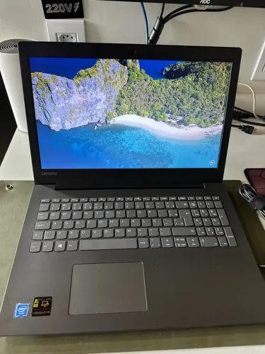 Notebook Lenovo - Tela de 15.6 polegadas
