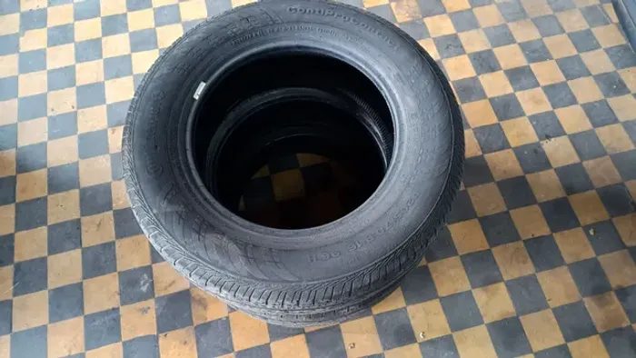 3 Pneus 205/70R16 Continental ContiPro Contact