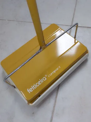  Feiticeira Compacta - Antiga, anos 80. Rara conservação 