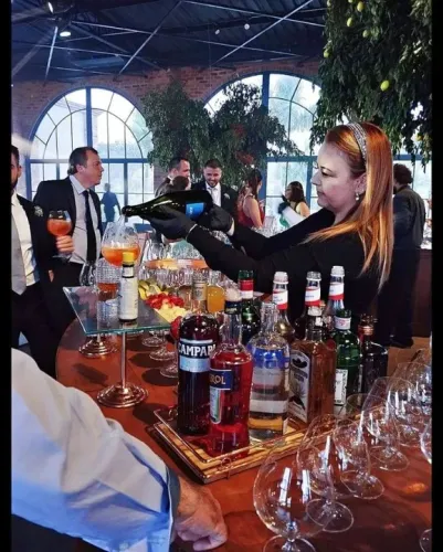 Mesa de Bar Drinks: O Melhor Serviço de Bar para Eventos em Goiânia
