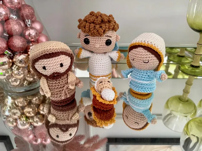 Presepio novo tipo Amigurumi. Altura aproximada 14 cm. 140,00