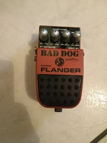 Pedal washburn bad dog flanger para guitarra violão