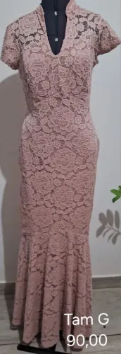 Vestido de renda rosa - Tamanho G