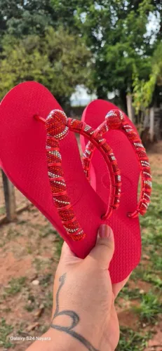 Chinelo bordado fazemos do seu gosto vários modelos