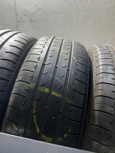 Pneu 205/60/16 Bridgestone 78 % Vida