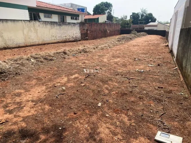 Terreno à venda em Nova Esperança, Centro, com 492.9 m²