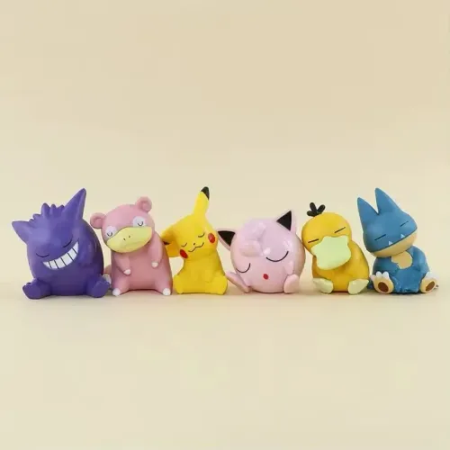 Action figure miniatura Pokémon cochilando