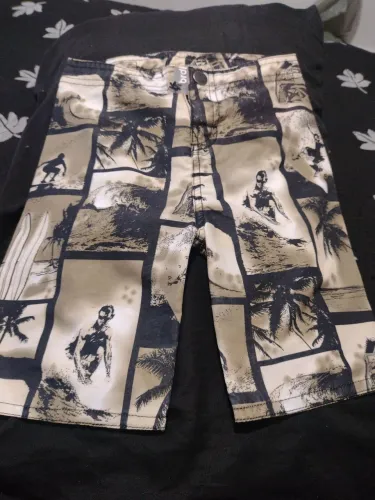 Bermuda Infantil Estampada Surf - Perfeita para o Verão!