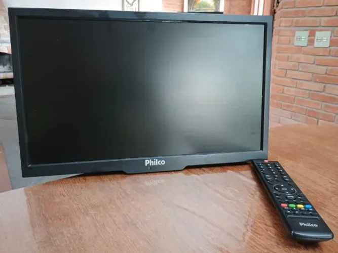 TV 19" LED HD PHILCO PH19B16D - PAREDE COM NF DA COMPRA-NÃO É SMART