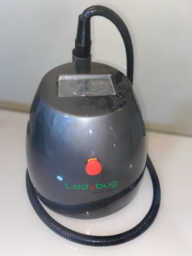 Máquina de Remoção a Laser 