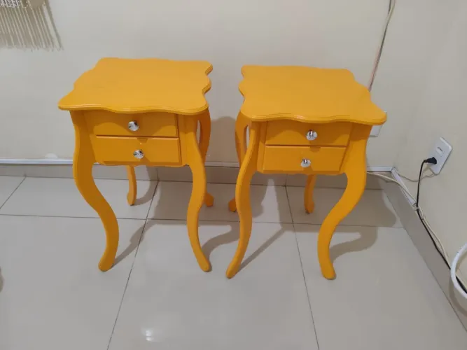 Oportunidade!! Mesas de cabeceira