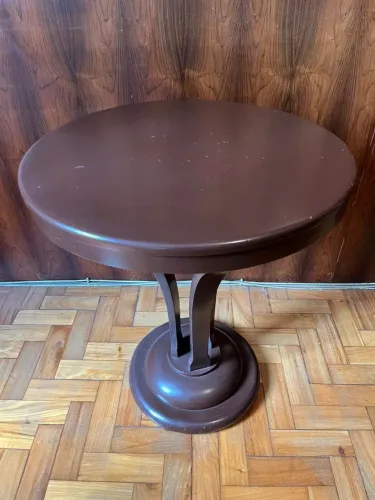 Mesa de Canto Redonda em Madeira