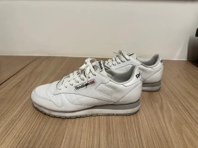 Tenis Reebok Classic US 9.4 (BR 41)