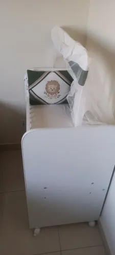 Berço Infantil com Mosquiteiro