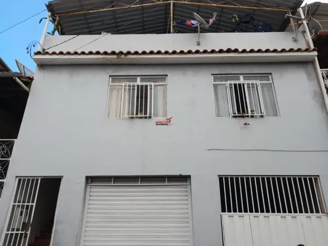 Casa com ponto comercial