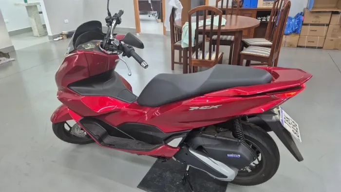 Honda PCX ABS 2025 - Apenas 370 km - Único Dono - Quitada - Impecável!