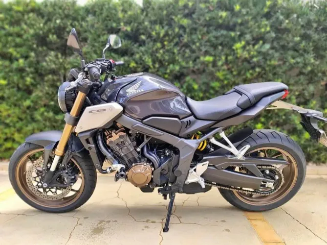 CB 650R 2022/2022 AC TROC CARRO