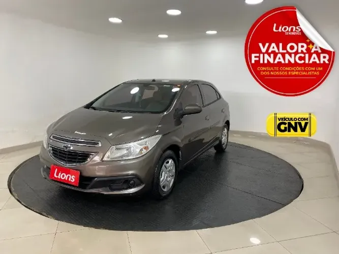 Chevrolet Onix 2014 1.0 LT com GNV