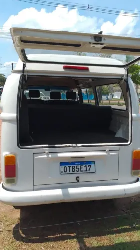 Volkswagen Kombi Standard 1.4 MI Total Flex 8V 2014