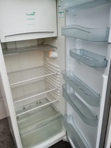 Geladeira Frost Free consul 