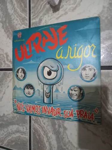 Disco de Vinil Ultraje a Rigor - Nós Vamos Invadir Sua Praia