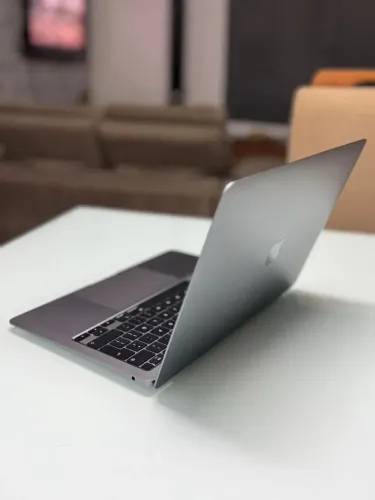 Macbook Air M1 . 512 ssd. 8gb